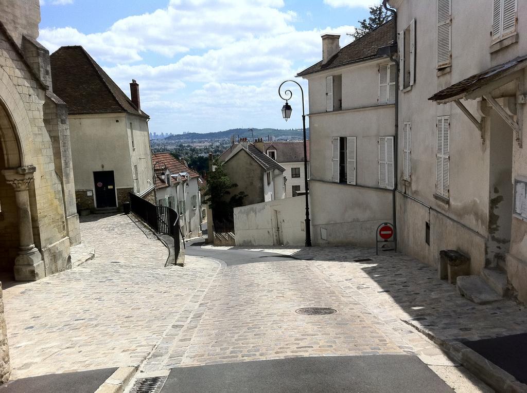 Hostellerie Du Prieure Saint-Prix  Экстерьер фото
