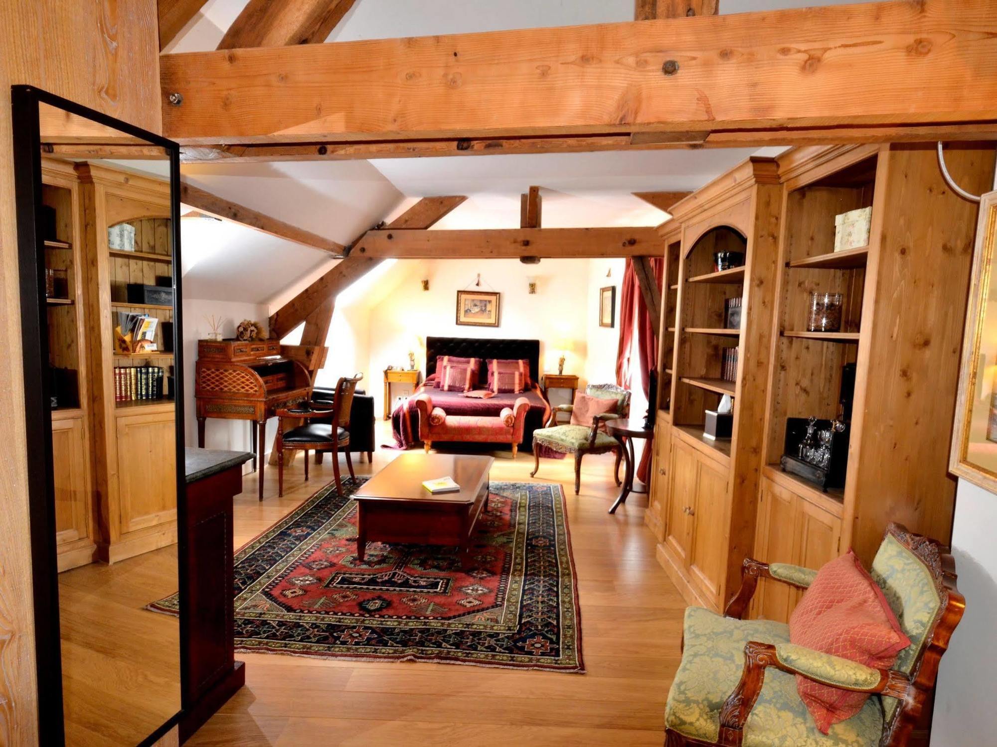 Hostellerie Du Prieure Saint-Prix  Экстерьер фото