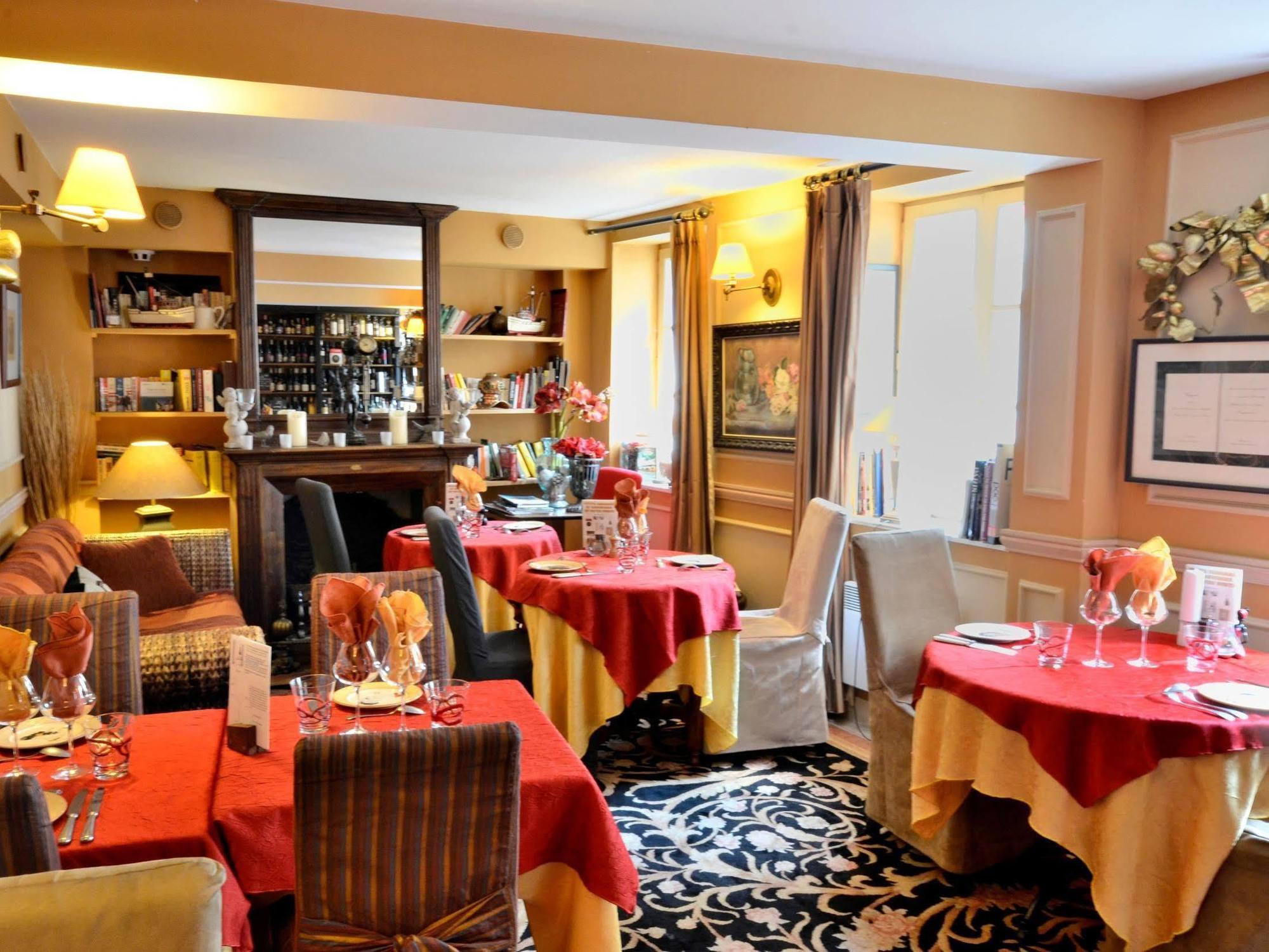 Hostellerie Du Prieure Saint-Prix  Экстерьер фото